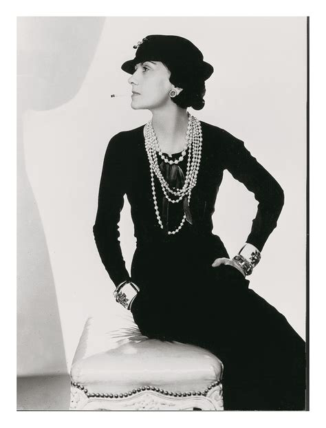 costume coco chanel|Coco Chanel fashion style.